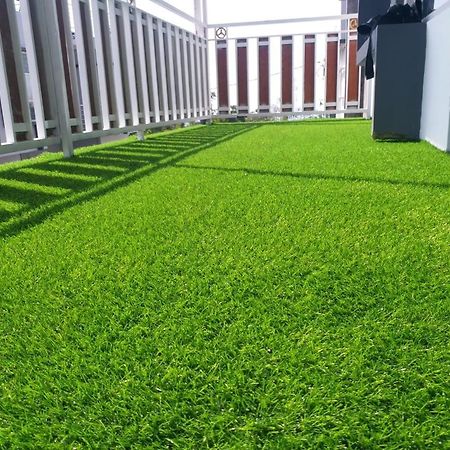 Kayz Villa Batu Dengan Kolam Renang Pribadi Kültér fotó